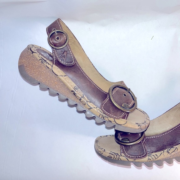 Fly London Sandals - Picture 3 of 8